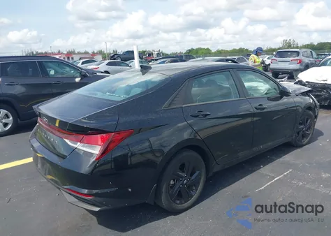 2023 Hyundai Elantra Sel z USA, uszkodzony, nr VIN 5NPLM4AG9PH101104